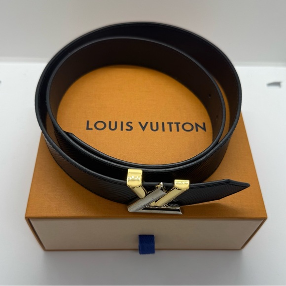 Louis Vuitton Twist Belt Epi Leather - Picture 4 of 7